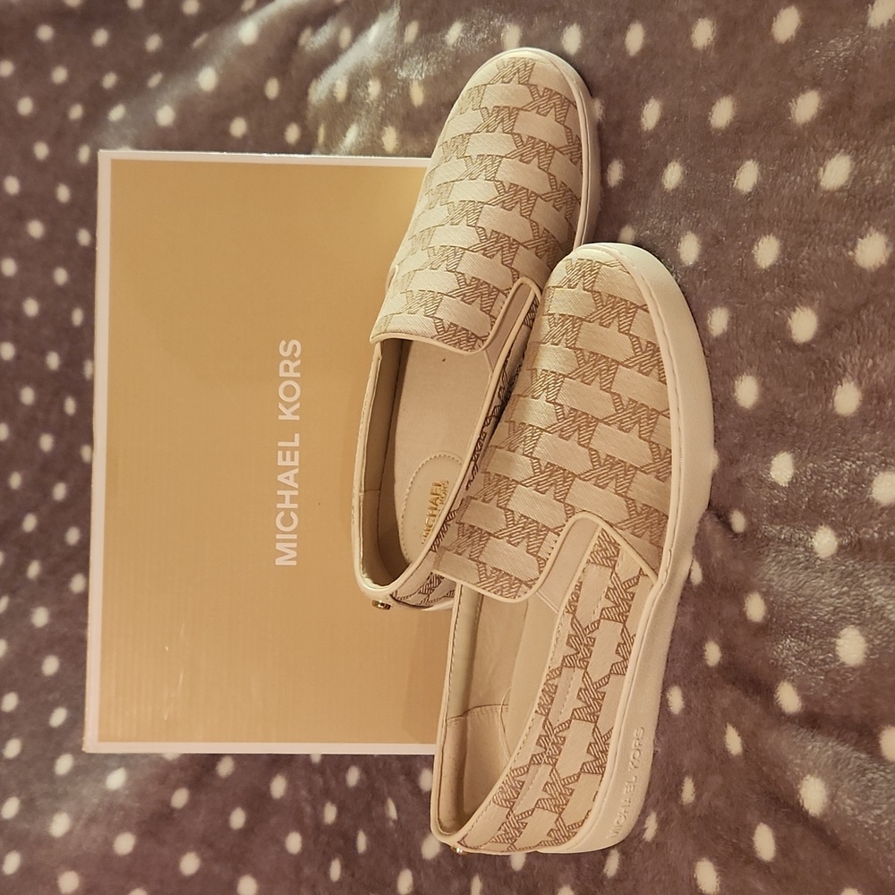 ✨️New✨️ Michael Kors Sneakers